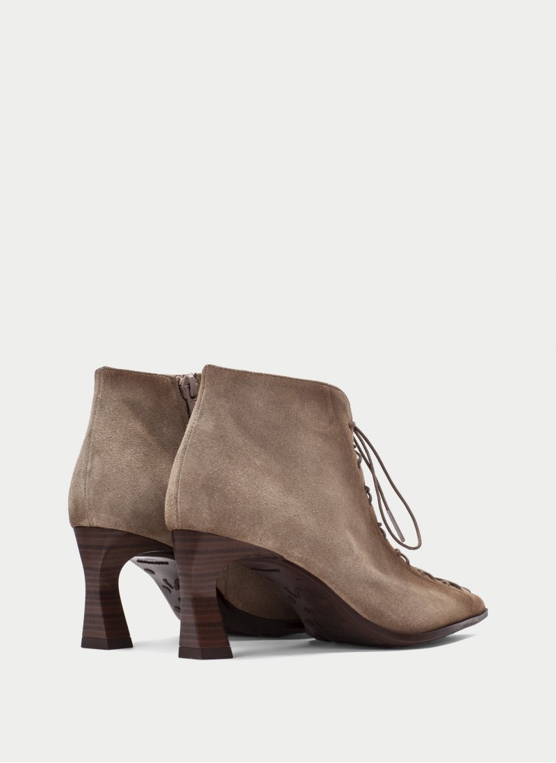 Paris HI264960  Boots - Castoro