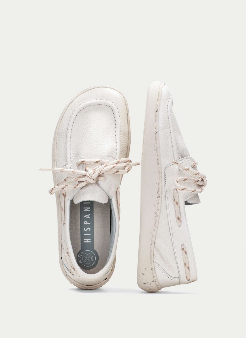 Earth HV264818 Sport Moccasins - White Earth HV264818 Sport Moccasins - White